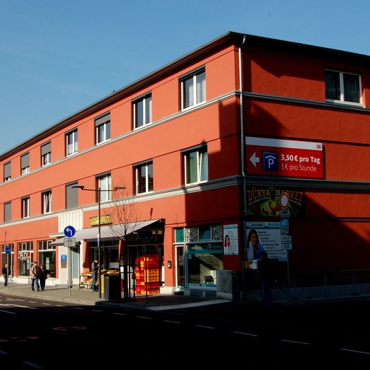 Bahnhofstraße 90