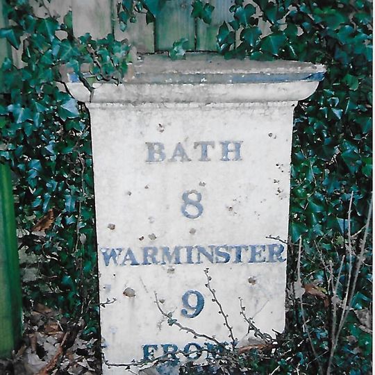 Milepost, Chatley Cottage, S of Norton St Philip