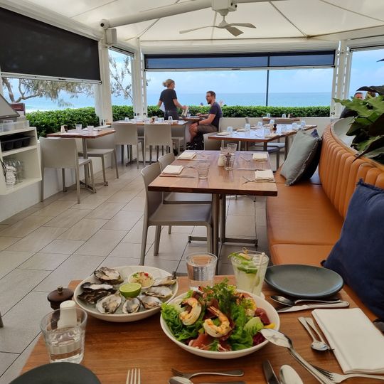 Season Restaurant & Bar
