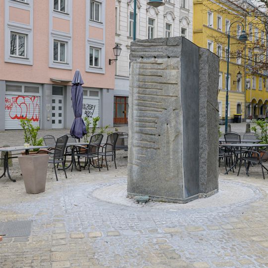 Jubiläumsbrunnen Adalbert-Stifter-Platz