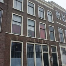 Nieuwe Rijn 66, Leiden