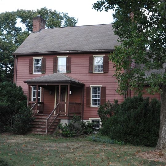 Swan Pond Manor Historic District