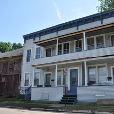 Clark-Dearstyne-Miller Inn