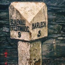 Milepost to N of Talsarnau