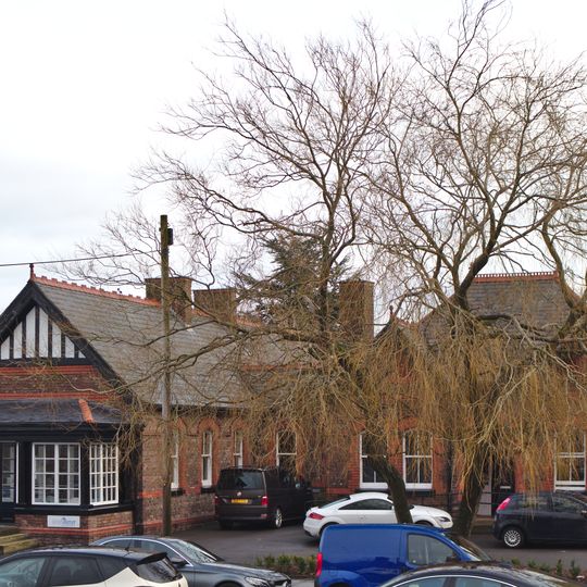 16 New Hall, Longmoor Lane