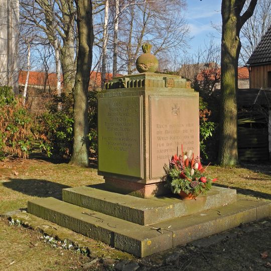 Memorial to the Fallen of the First World War Tina-von-Brühl-Straße 21