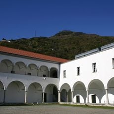 Kirche Santi Girolamo e Bernardino und ehemaliges Augustinerkloster
