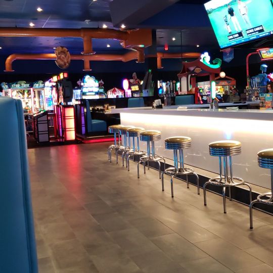 Dave & Buster's