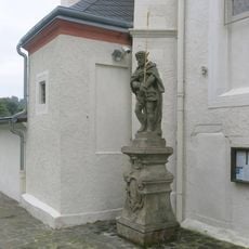 Socha Ecce Homo u kostela svatého Floriána v Krásném Březně