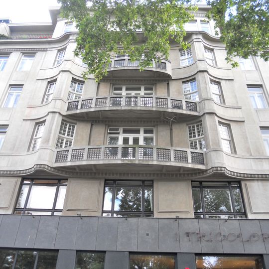 Opernring 19, Vienna