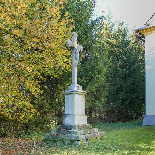 Kříž v Hrabišíně u kaple svatého Michala