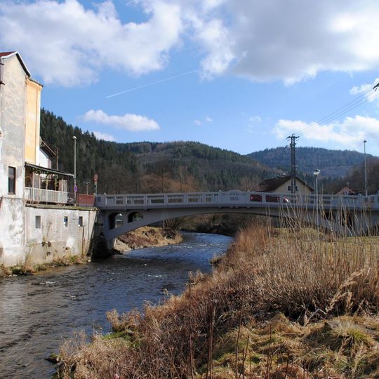 Most ulice ČSA přes Svatavu v Oloví