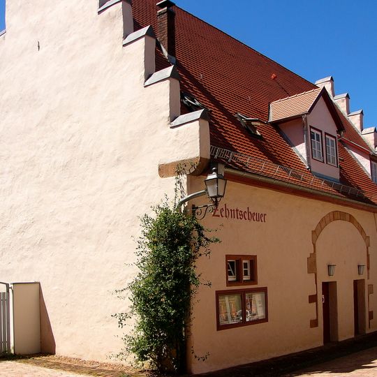 Ehemalige mainzische Zehntscheuer, jetzt Kino