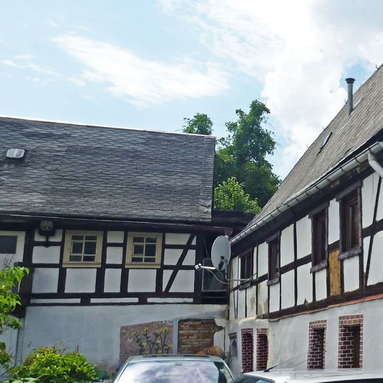 Wohnstallhaus Clemens-Hanusch-Weg 2