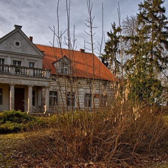 Zespół dworski, XVIII/XIX