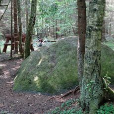 Tyrelio Erratic Stone