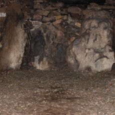 Six sépultures circulaires sous tertre tumulaire