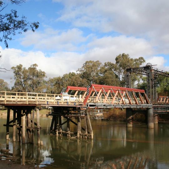 Swan Hill-Murray River Road Bridge