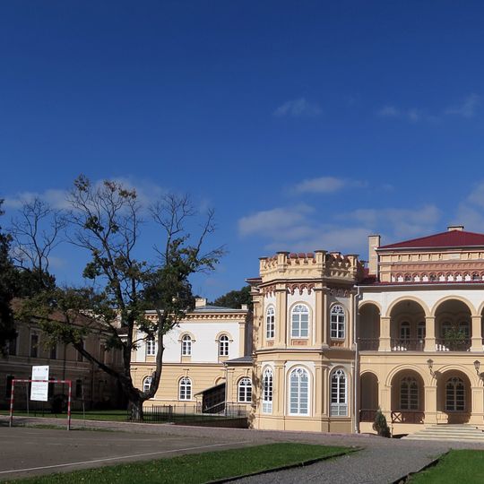 Zespół pałacowy w Tyczyniu