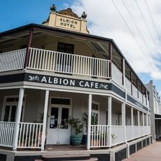 Albion Hotel, Braidwood