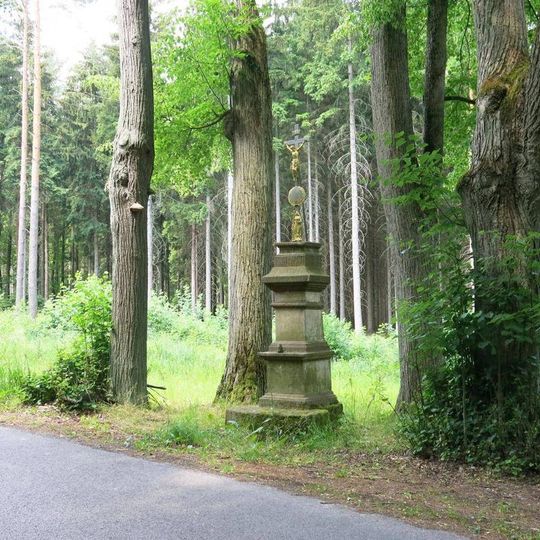 Kříž u silnice z Janova do  Arnoltic