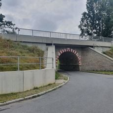 Eisenbahnbrücke auf der Strecke Dresden–Görlitz Bischofswerdaer Straße (Einmündung in die Stolpener Straße)