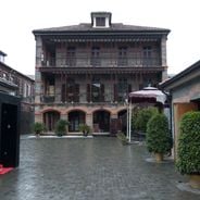Shanghai guide to historical and modern landmarks