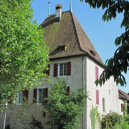 Former defense tower