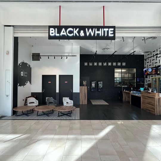 Black & White Burger Créteil Soleil