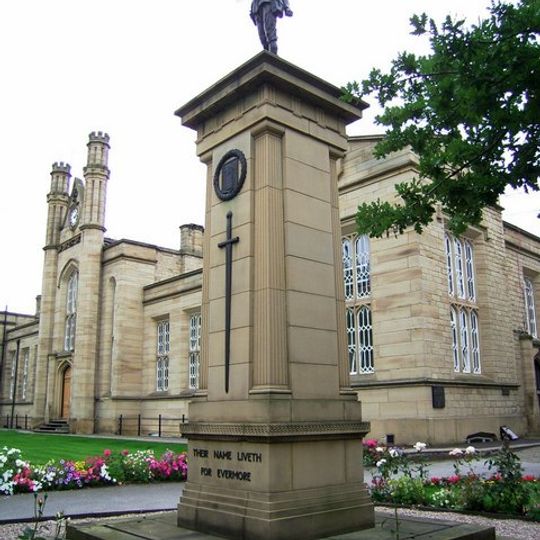 War Memorial at Queen Elizabeth Grammar School