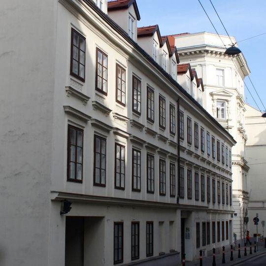 Miethaus, Zum Nagelstock oder Nelkenstock