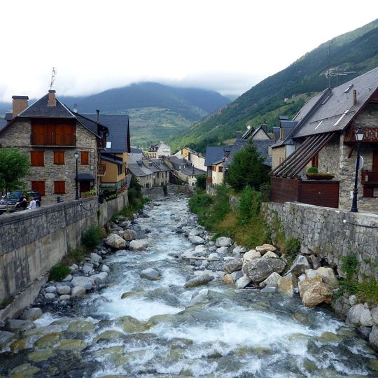 Barri d'eth Cap dera Vila i passèg dera Libertat