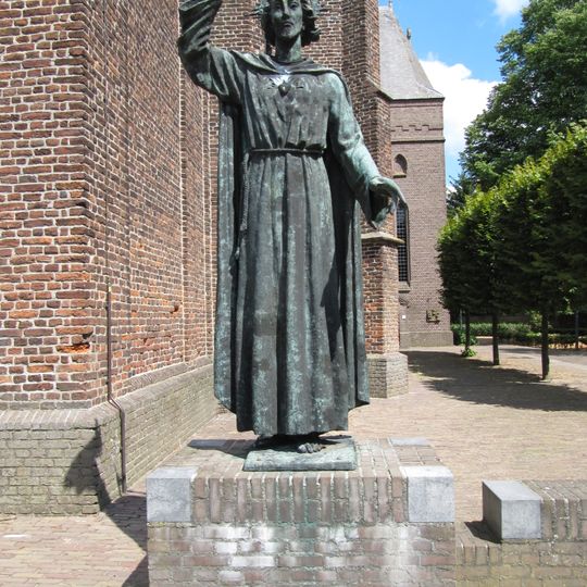 Statue of Sacred Heart of Jesus Christ