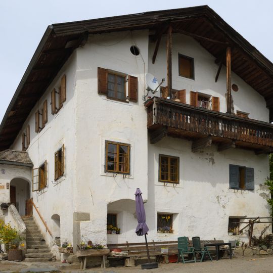 Ansitz Holderer Karnol Brixen