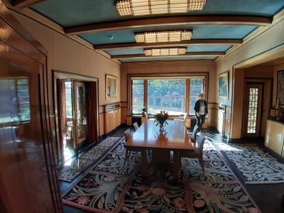 Interior 0