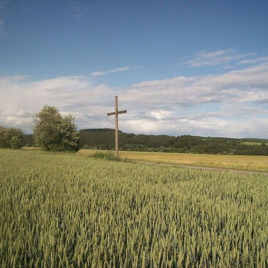 Kříž u Města Touškov u cesty do Kumberku