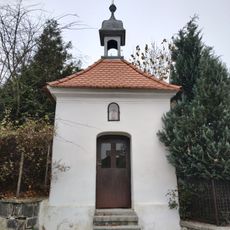 Kaple ve Dvorci v ulici Ke Dvorům