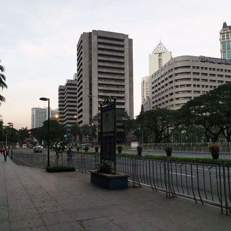 Ayala Triangle Gardens