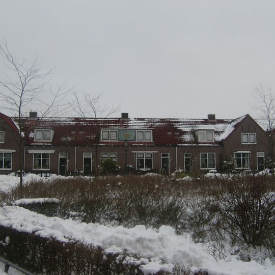 Beter Wonen, acht arbeiderswoningen