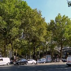 Place de la Chapelle