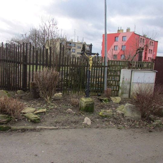 Kříž v severní části Červené Řečice u odbočky k Červenému Mlýnu