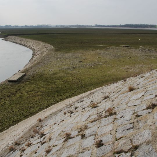 Hochwasserrückhaltebecken Straußfurt