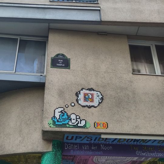 Un puffo che sogna la puffetta