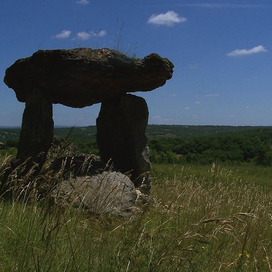 Dolmen des Cloups