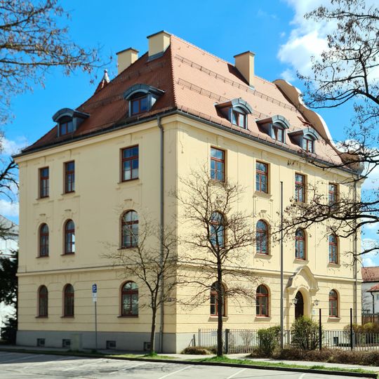 Sauerlacher Straße 18