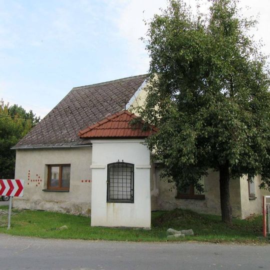 Boží muka v Medlově u hlavní silnice