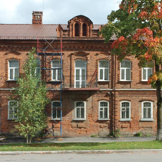 Moskovskaya 15, Krestsy