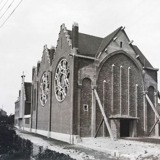 Église Saint-Luc-des-Grands-Champs