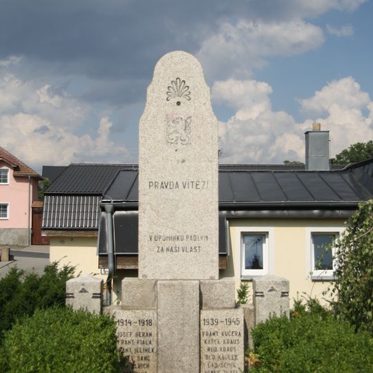 Památník obětem 1. a 2. sv. války v Ovesné Lhotě