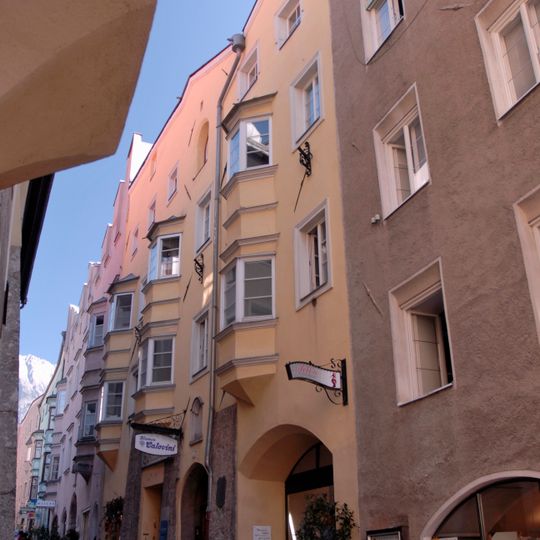 Bürgerhaus, eh. Gasthof Zum Goldenen Löwen